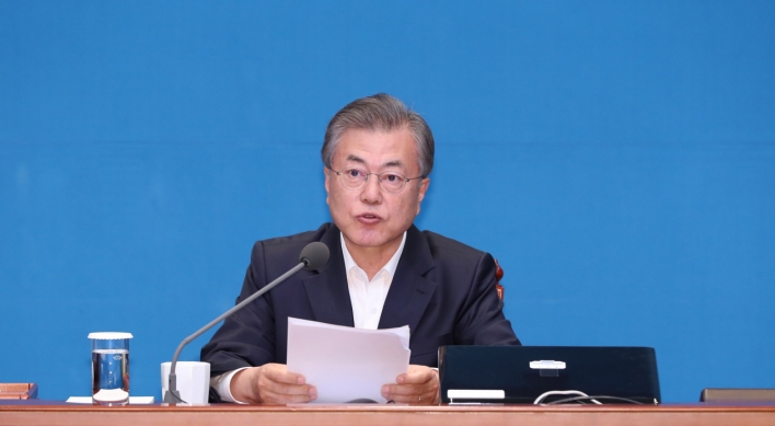 Moon urges political parties to change with times