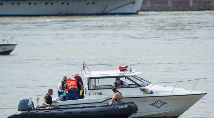 3 bodies recovered in Danube, 2 confirmed as S. Korean victims of boat sinking