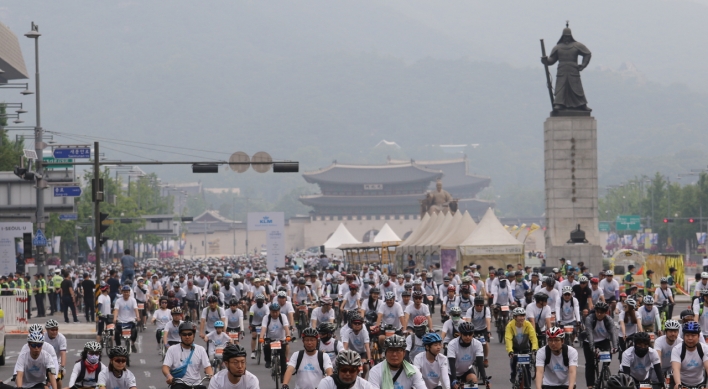 Gangbyeonbuk-ro to be closed Sunday for bike parade