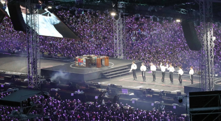 BTS captivates fans on 2nd day of Busan concerts