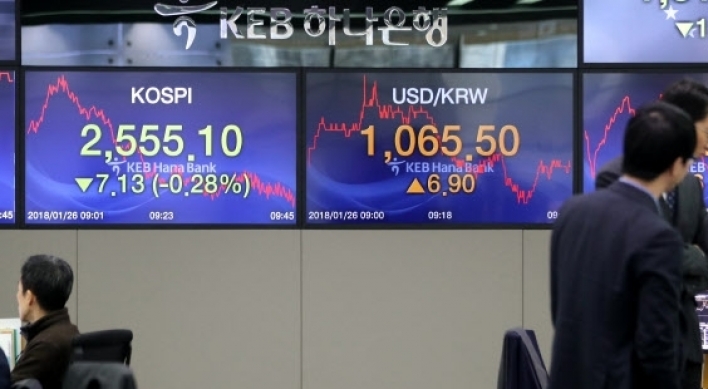 Korean stocks up late Monday morning