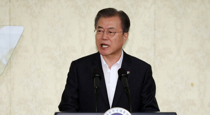 Moon to meet with China, Russia leaders at G-20 summit