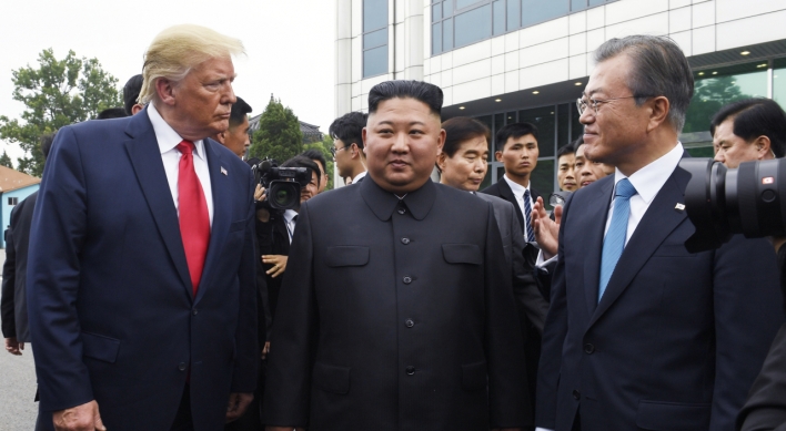 [Photo News] Trump's DMZ diplomacy