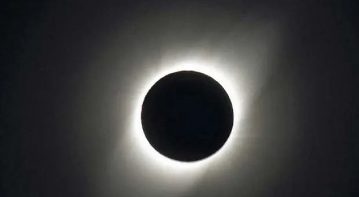 South Americans marvel at total solar eclipse