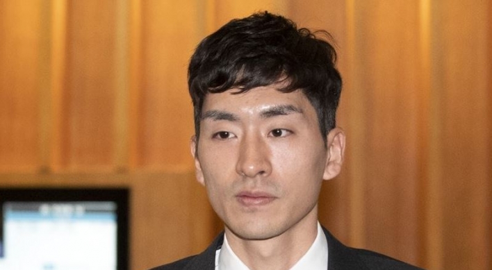 Olympic speed skating champion Lee Seung-hoon suspended for 1 yr over assault allegations