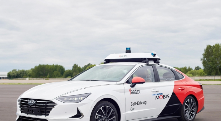 Hyundai Mobis unveils autonomous robotaxi in Russia