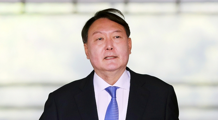 Yoon Seok-youl appointed chief prosecutor, against opposition