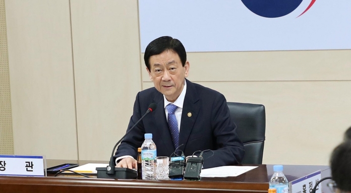 Seoul mayor’s Gwanghwamun makeover plans unfeasible: minister