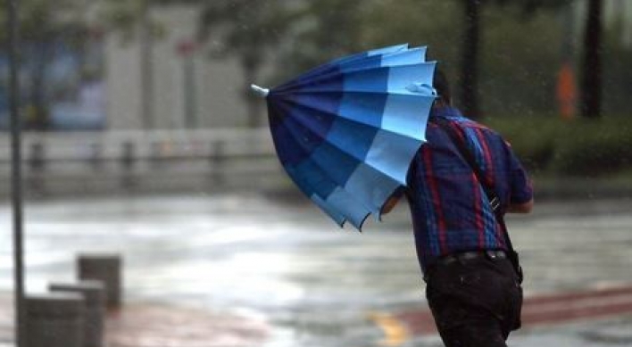 Typhoon Francisco forecast to pass through Korean peninsula