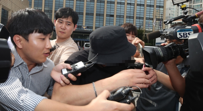 '日여성 폭행' 한국남성 조사받고 귀가…