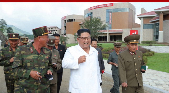 N. Korean leader visits resort construction site