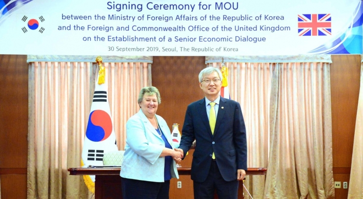 S. Korea, Britain ink MOU on establishment of senior-level economic dialogue