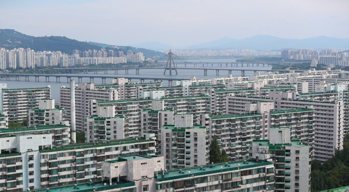 Prices of apartments in redeveloped Seoul areas soar 53% in 4 years