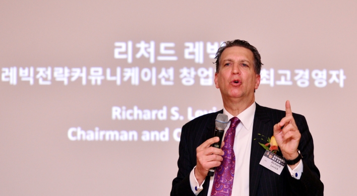 [KH Biz Forum] Companies need to focus more on masses in hyperdemocracy: Levick