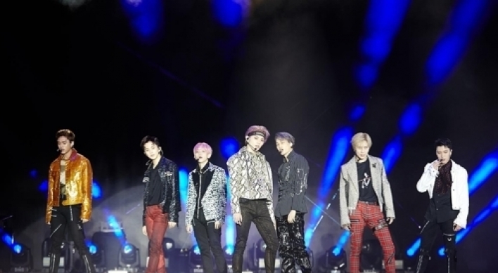 [Newsmaker] K-pop superband SuperM tops Billboard 200