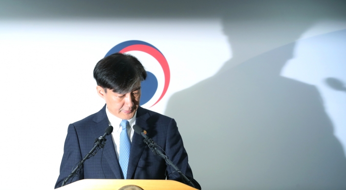 [Breaking] Justice Minister Cho Kuk steps down