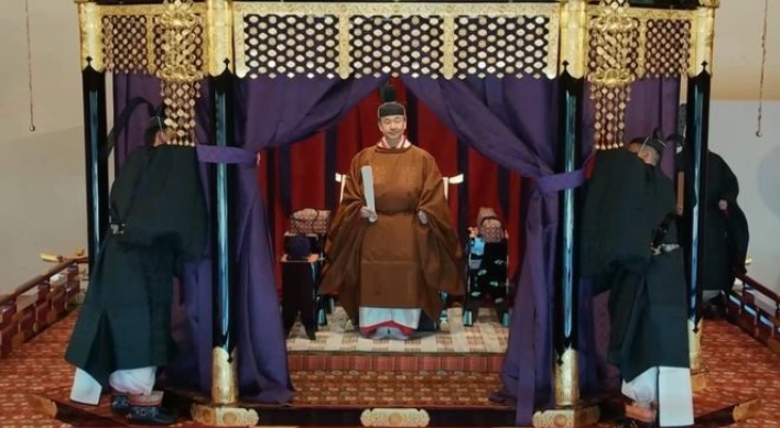 Japan emperor formally proclaims enthronement