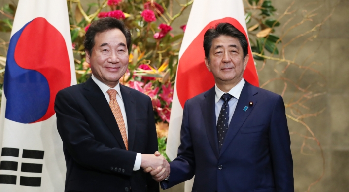 Lee, Abe agree on need to improve ties, but basic stance remains unchanged