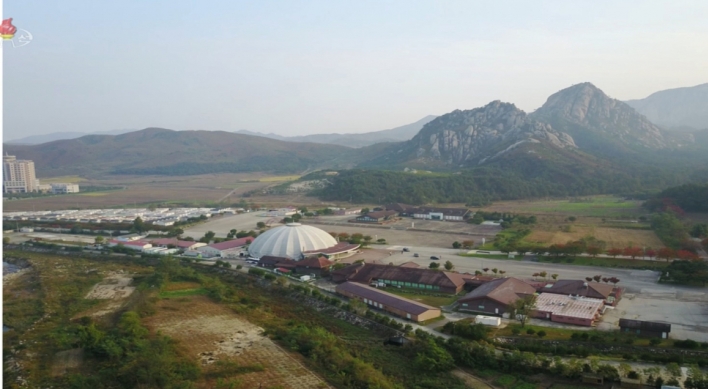 S. Korea asks N. Korea to hold working-level talks over Mount Kumgang