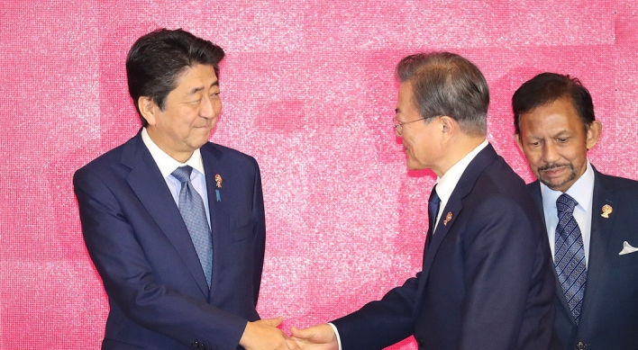 Moon assesses his latest meeting with Abe was 'meaningful'