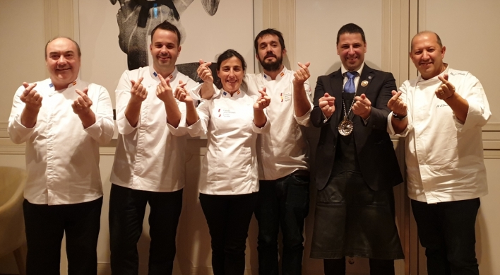[Diplomatic circuit] Leading Spanish chefs, sommelier offer a glimpse of country’s healthy cuisine