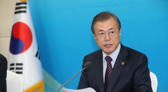 President Moon orders full efforts to retrieve bodies from chopper crash site