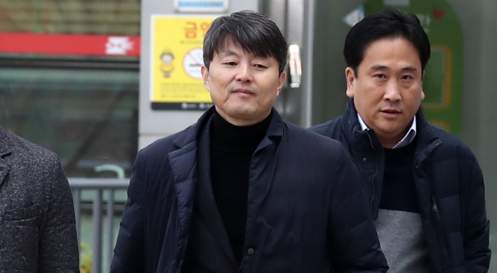 Court to decide whether to arrest Busan's ex-vice mayor in bribery case