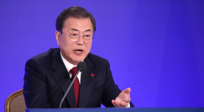 Expanding inter-Korean projects could help ease int'l sanctions, Moon says