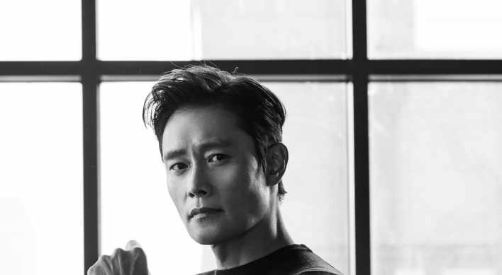 [Herald Interview] Lee Byung-hun talks about playing controversial president’s assassin