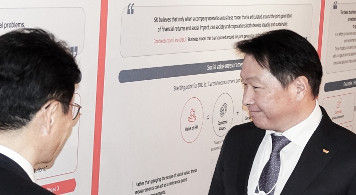 SK Chairman Chey Tae-won advocates social value measurement model in Davos