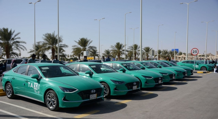 Hyundai clinches Saudi taxi supply deal