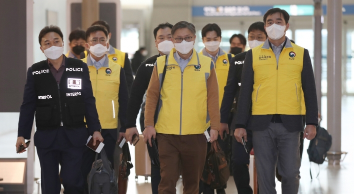 Seoul sends team to support Koreans quarantined in Vietnam