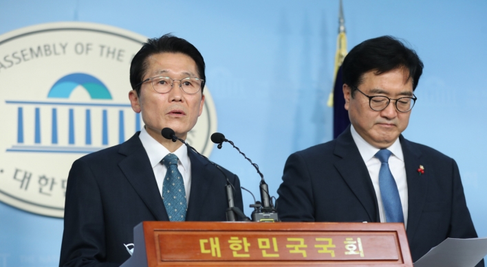 Not plausible to reopen Kaesong park for mask production: official