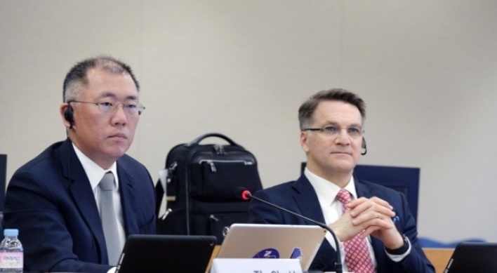 Chung Euisun reelected as Hyundai Mobis’ internal director