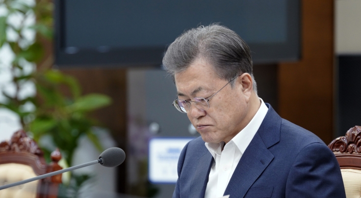 Moon against discussing permanent change in academic calendar, Cheong Wa Dae says