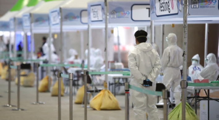 [Newsmaker] ‘Walk-through’ coronavirus testing begins at airport