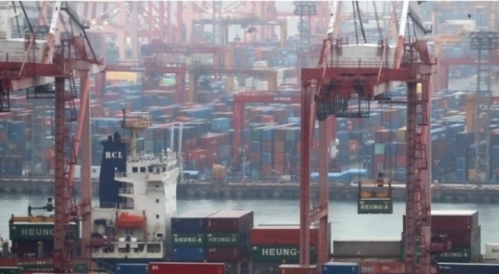 Korea’s exports hold up despite virus, for now