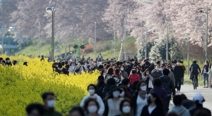 Spring flowers to be plowed up to keep picnickers away