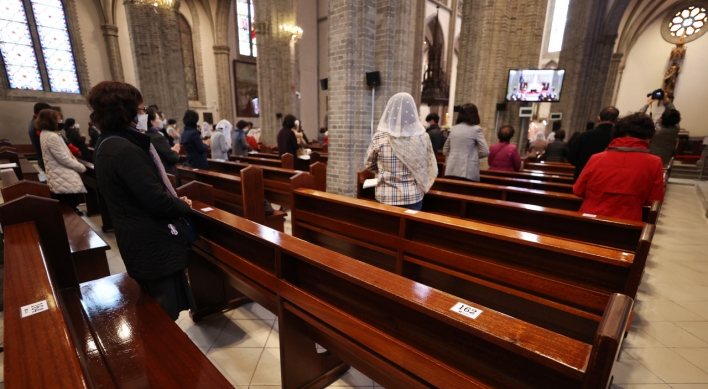 Catholic churches in Seoul resume public Masses