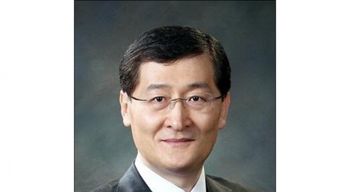 Ex-Shinhan Bank CEO takes post as Heungkuk Life vice chairman