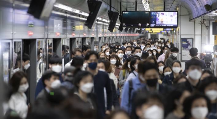 Face masks now mandatory on Seoul Metro during rush hour