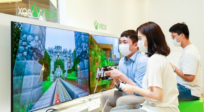 MS opens experience center in Seoul