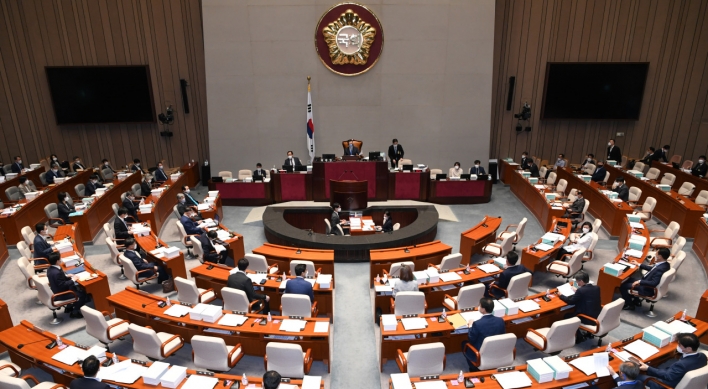 New parliament faces pressure to revise defective election law