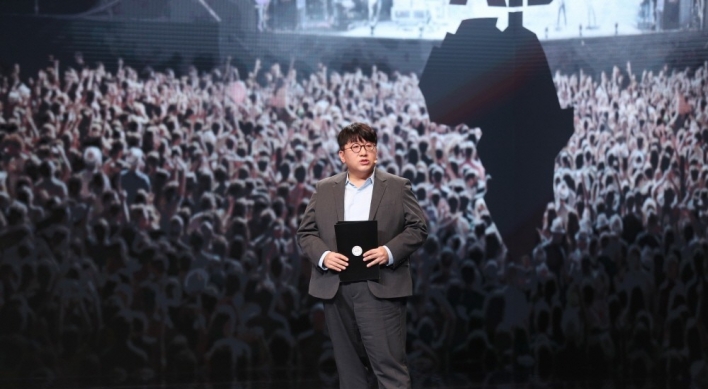 [Newsmaker] Big Hit CEO Bang Si-hyuk likely to hit jack pot with IPO