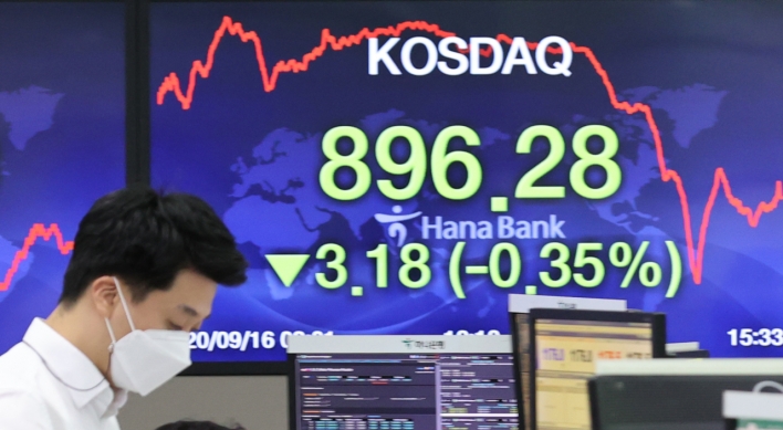 Seoul stocks snap 4-day winning streak on profit-taking
