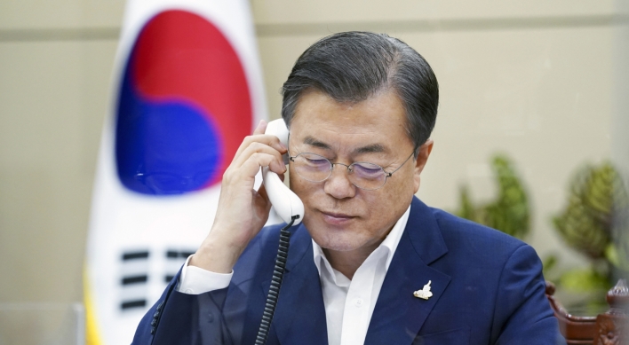 In phone talks with Moon, Putin says Russia set to cooperate on Korea peace: Cheong Wa Dae