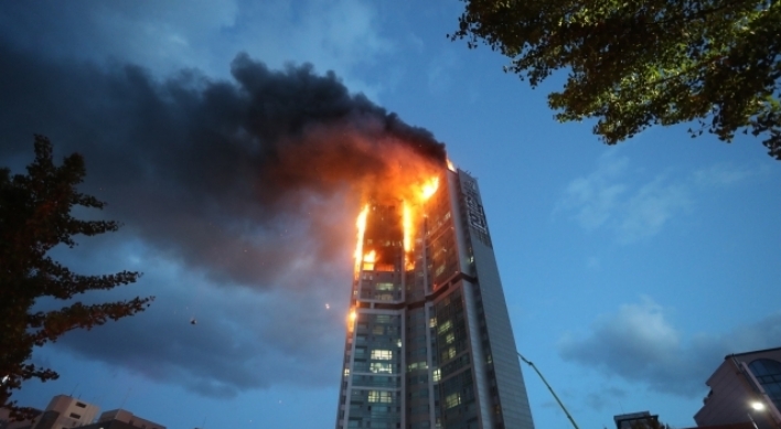 Ulsan high-rise fire extinguished; no fatalities reported