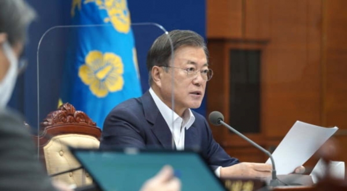 Moon calls for measures against pandemic-driven labor market inequality