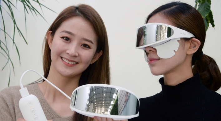 LG Electronics unveils eye skin care device in S. Korea