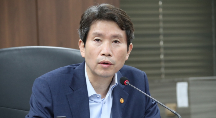 Minister renews calls for inter-Korean cooperation in railway linking, tourism